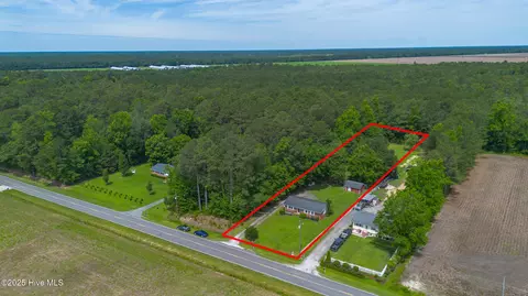 232 Old Savannah Rd, Burgaw, NC 28425