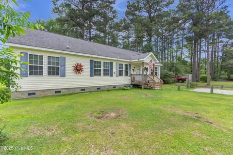 4513 Castle Heights Dr, Castle Hayne, NC 28429