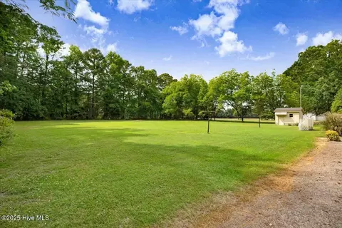 Exterior - 1436 Firetower Rd, Selma, NC 27576 photo 3 of 4
