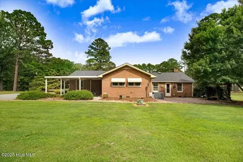 Exterior - 1436 Firetower Rd, Selma, NC 27576 photo 2 of 4