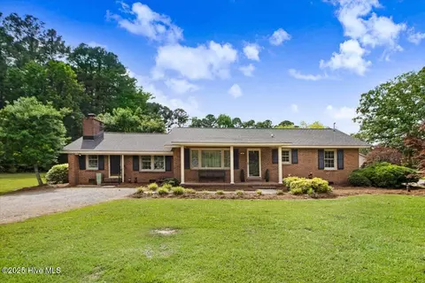 1436 Firetower Rd, Selma, NC 27576