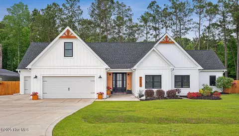 711 Ingram Ct, Jacksonville, NC 28540