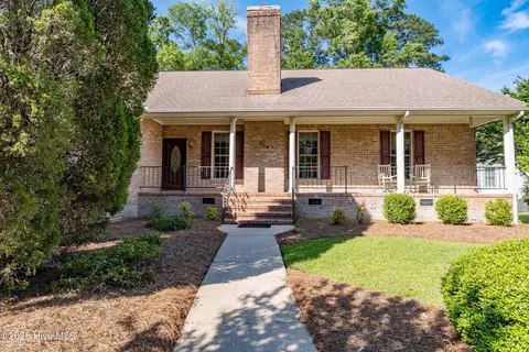 315 Thomas Pl, Washington, NC 27889