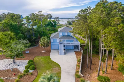 Exterior - 9808 Clarendon Dr, Emerald Isle, NC 28594 photo 1 of 10