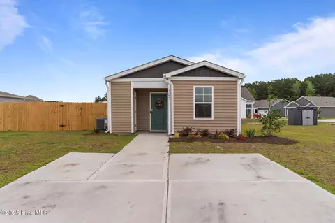 1765 Tablerock Ct SE, Bolivia, NC 28422