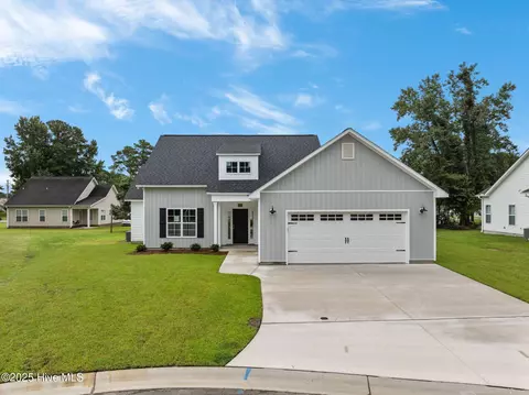 428 Pepperbush Ct, Ayden, NC 28513