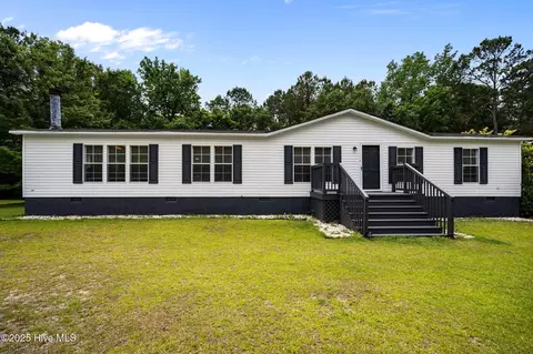 1369 Old Mill Creek Rd SE, Winnabow, NC 28479