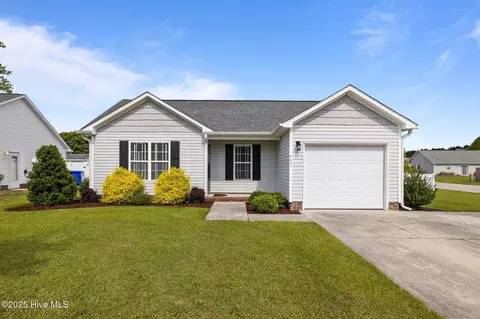 423 Meeting St, Beaufort, NC 28516