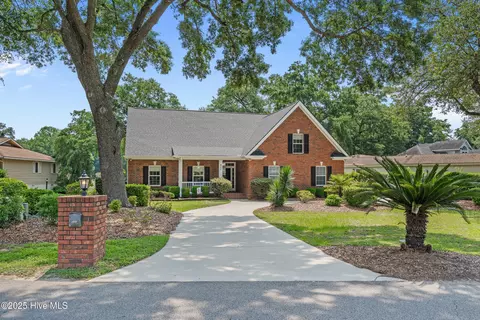 550 Sunset Lakes Blvd SW, Sunset Beach, NC 28468