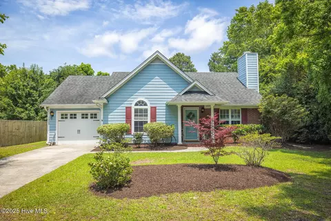 1009 Steeplechase Rd, Wilmington, NC 28412