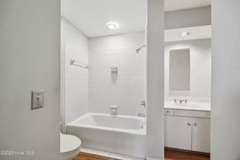Bath - 7 Prichard Ln, Pinehurst, NC 28374 photo 4 of 4