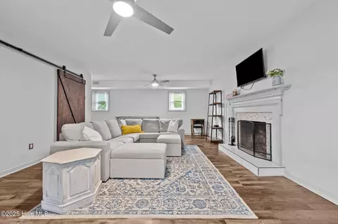 111 Jupiter Trl, Jacksonville, NC 28546