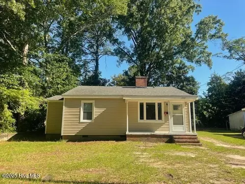 1709 Rosedale Ave, Kinston, NC 28504