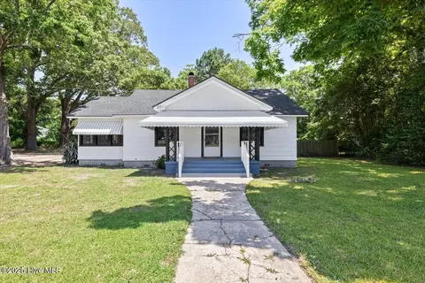 201 Van St, Pinetops, NC 27864