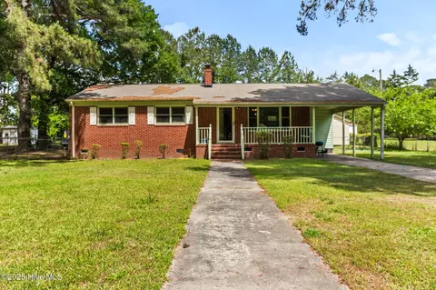 1709 Whitfield Ave, Rocky Mount, NC 27801