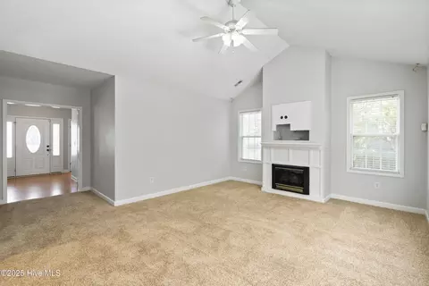 212 Elderberry Ct, Hampstead, NC 28443 photo 6
