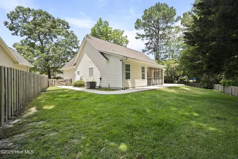 212 Elderberry Ct, Hampstead, NC 28443 photo 32
