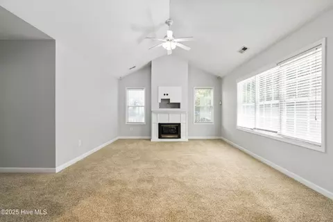 212 Elderberry Ct, Hampstead, NC 28443 photo 8