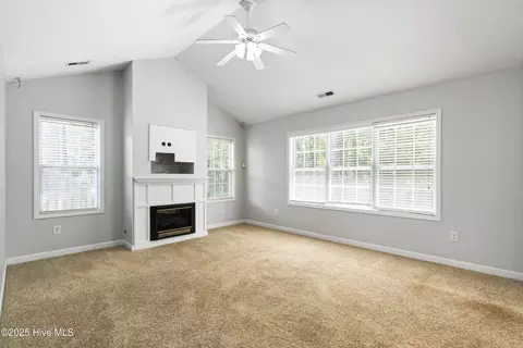 212 Elderberry Ct, Hampstead, NC 28443 photo 7