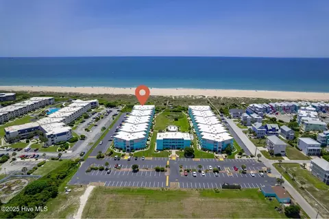 301 E Commerce Way Rd #214 SEA SPRAY, Atlantic Beach, NC 28512