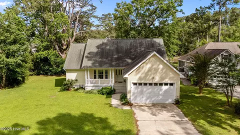 6112 Horton Rd, Oriental, NC 28571