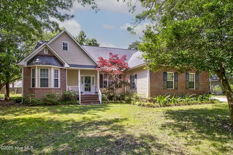 203 Abbey Ln, Wilmington, NC 28411