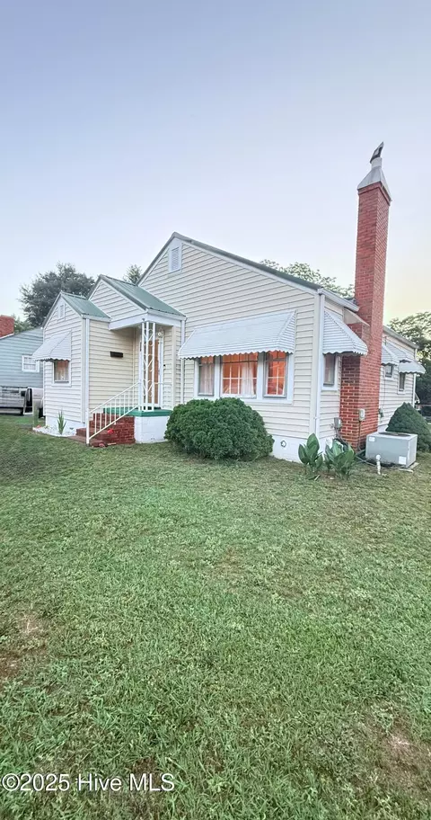 308 Terry St, Hamlet, NC 28345