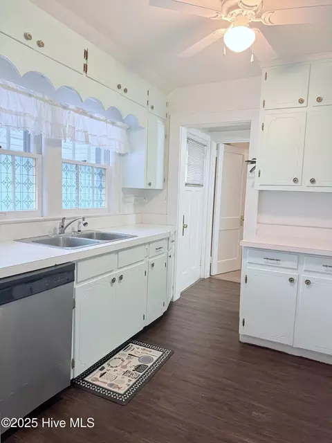 308 Terry St, Hamlet, NC 28345 photo 9