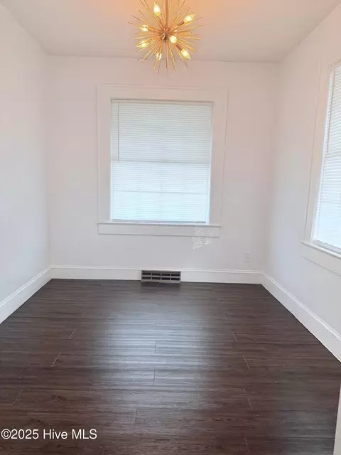 308 Terry St, Hamlet, NC 28345 photo 5
