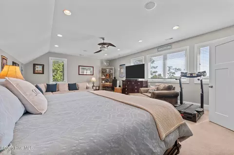 Bedroom - 506 Long Point Rd, Chocowinity, NC 27817 photo 12 of 13