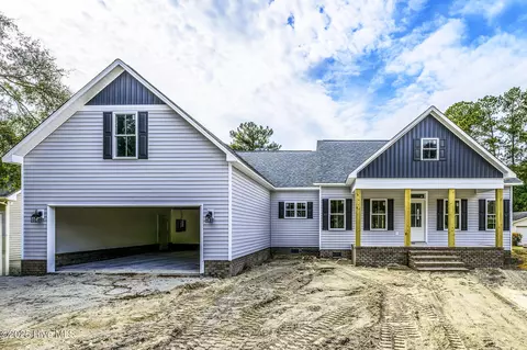 116 Whitford Ln, New Bern, NC 28562