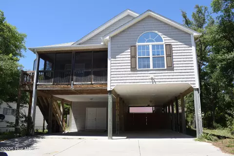 7304 E Oak Island Dr, Oak Island, NC 28465