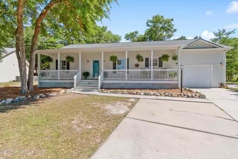 4379 Owendon Dr, Shallotte, NC 28470