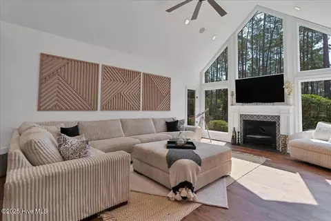 Living - 21 Abbottsford Dr, Pinehurst, NC 28374 photo 1 of 1