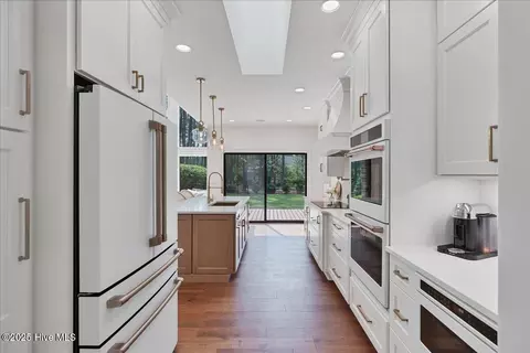 Kitchen - 21 Abbottsford Dr, Pinehurst, NC 28374 photo 13 of 13
