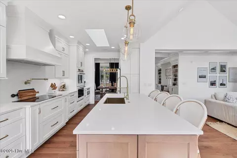 Kitchen - 21 Abbottsford Dr, Pinehurst, NC 28374 photo 3 of 13