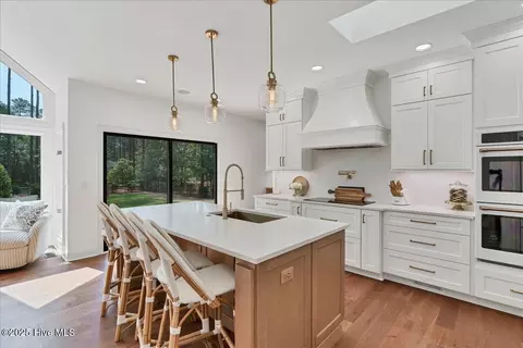 Kitchen - 21 Abbottsford Dr, Pinehurst, NC 28374 photo 2 of 13