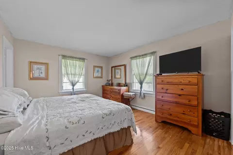Bedroom - 143 Ballard St, Chocowinity, NC 27817 photo 1 of 6