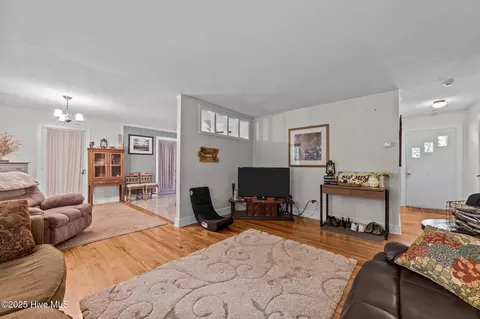 Living - 143 Ballard St, Chocowinity, NC 27817 photo 2 of 2