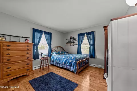 Bedroom - 143 Ballard St, Chocowinity, NC 27817 photo 3 of 6