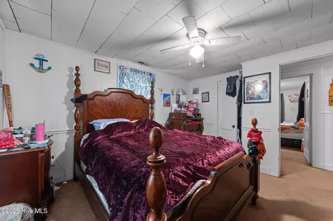 Bedroom - 167 Ballard St, Chocowinity, NC 27817 photo 2 of 2