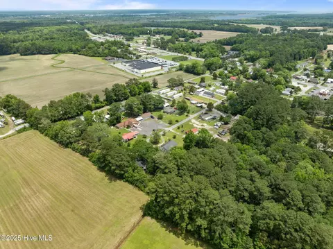 View/Area - 167 Ballard St, Chocowinity, NC 27817 photo 4 of 5