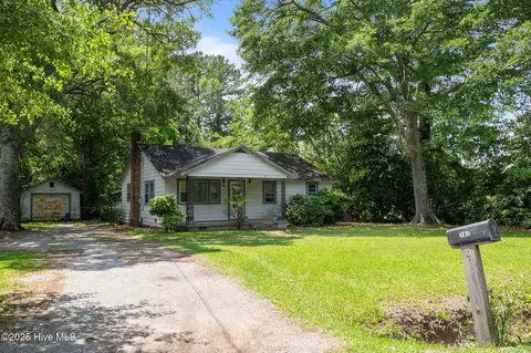 167 Ballard St, Chocowinity, NC 27817