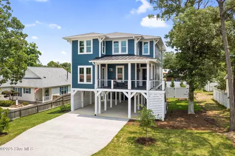 412 Keziah St, Oak Island, NC 28465