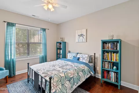 433 Landsdowne Cir, Hampstead, NC 28443 photo 16