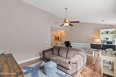 433 Landsdowne Cir, Hampstead, NC 28443 photo 23