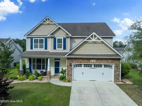 433 Landsdowne Cir, Hampstead, NC 28443 photo 1