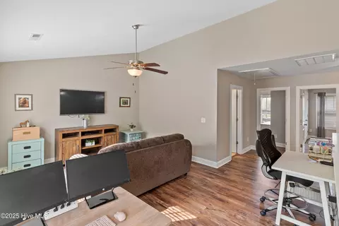 433 Landsdowne Cir, Hampstead, NC 28443 photo 24