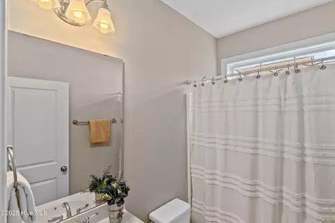 433 Landsdowne Cir, Hampstead, NC 28443 photo 18