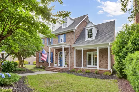 1706 Pope Ct, Wilmington, NC 28405